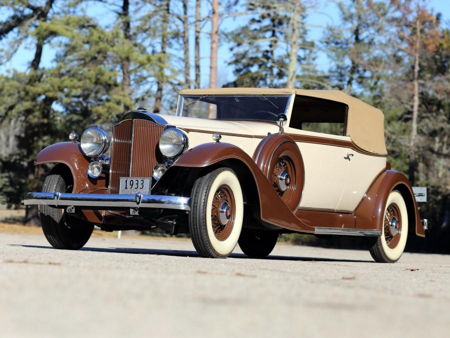  Packard Eight Convertible Victoria by Dietrich 1933 года  (фото 3 из 10)